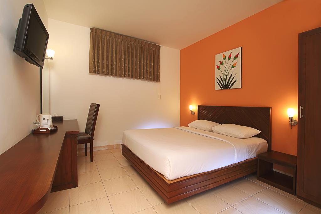 Maesa Hotel Ponorogo Phòng bức ảnh