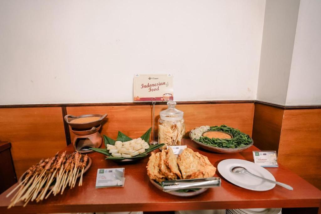 Maesa Hotel Ponorogo Ngoại thất bức ảnh