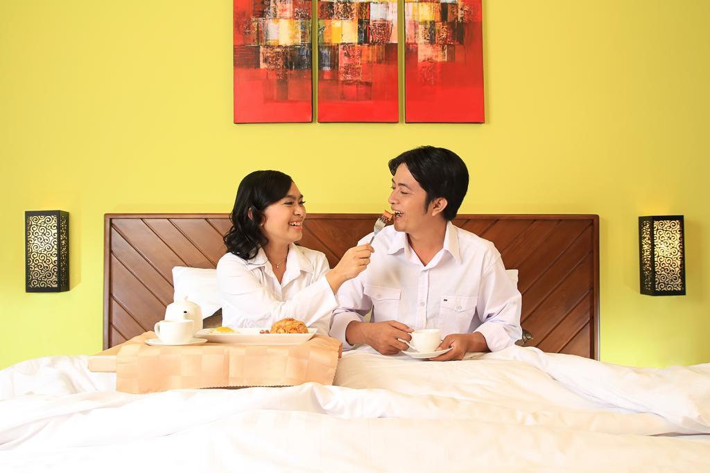 Maesa Hotel Ponorogo Ngoại thất bức ảnh